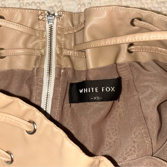 White Fox Boutique Tan and White Lace Mini Skirt - Picture 3 of 3